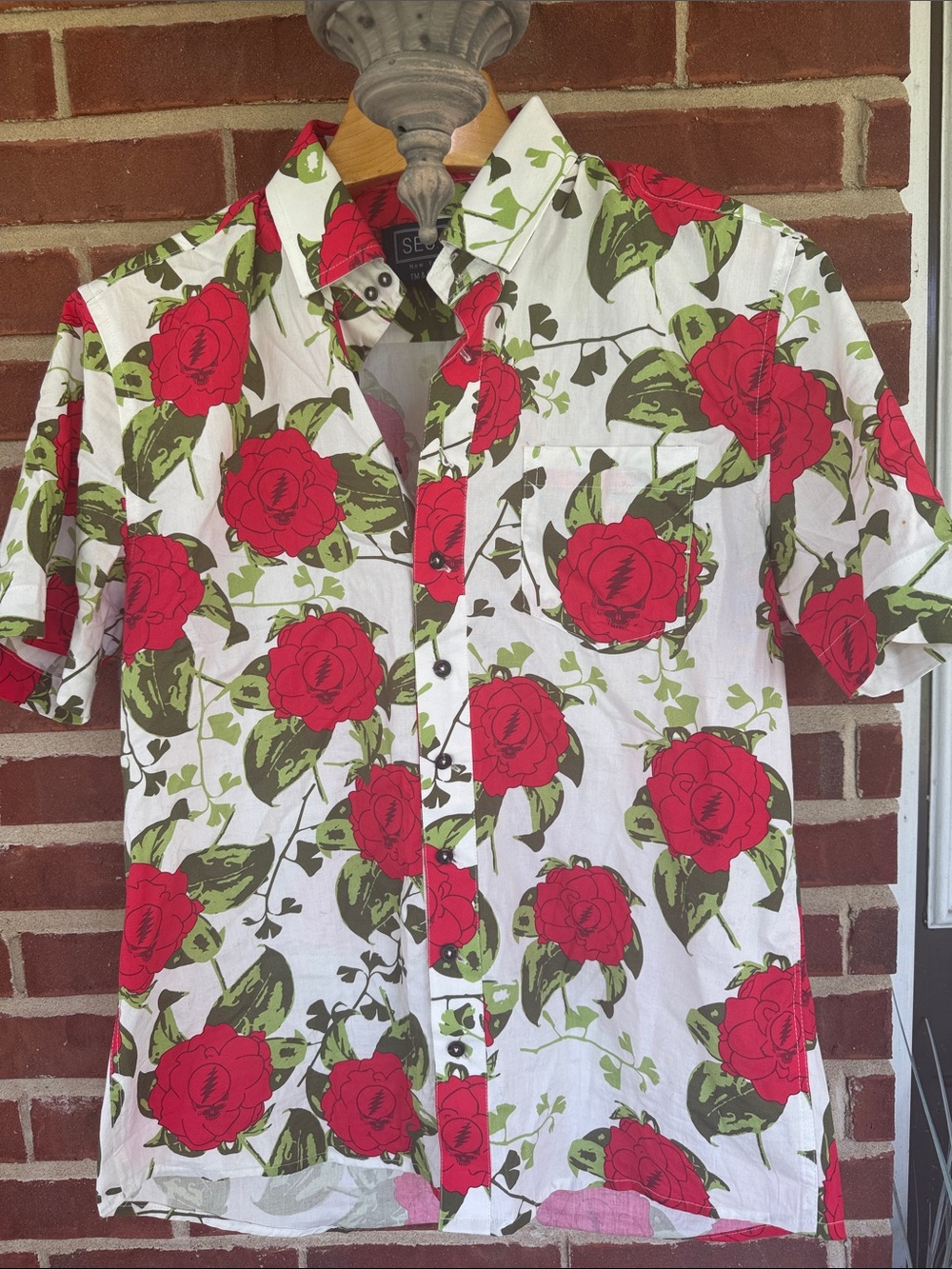 SEC 119 Grateful Dead Steal Your Face Begonias Short Sleeve Button Front Shirt L